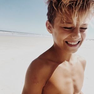 Meet your Posher, Grayson